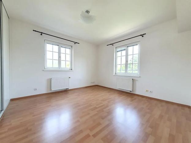 Pronájem rodinného domu, Praha, 230 m2