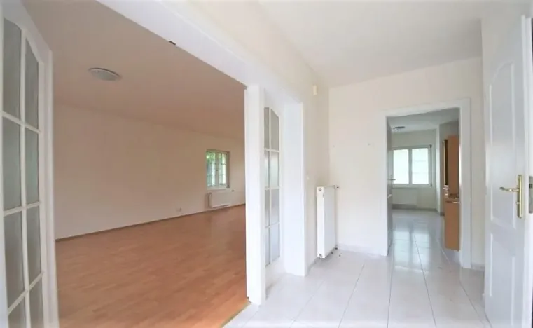 Pronájem rodinného domu, Praha, 230 m2