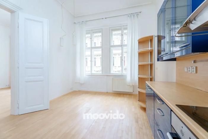 Prodej bytu 3+1, Praha - Vinohrady, Balbínova, 98 m2