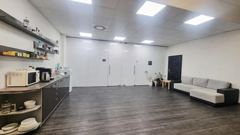 Pronájem kanceláře, Brno, Sukova, 46 m2