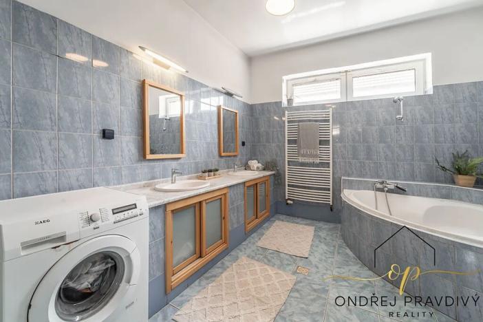 Prodej rodinného domu, Lety, Sokolská, 265 m2