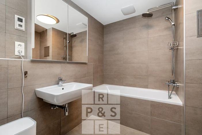 Prodej bytu 2+kk, Praha - Strašnice, Zvěřinova, 58 m2