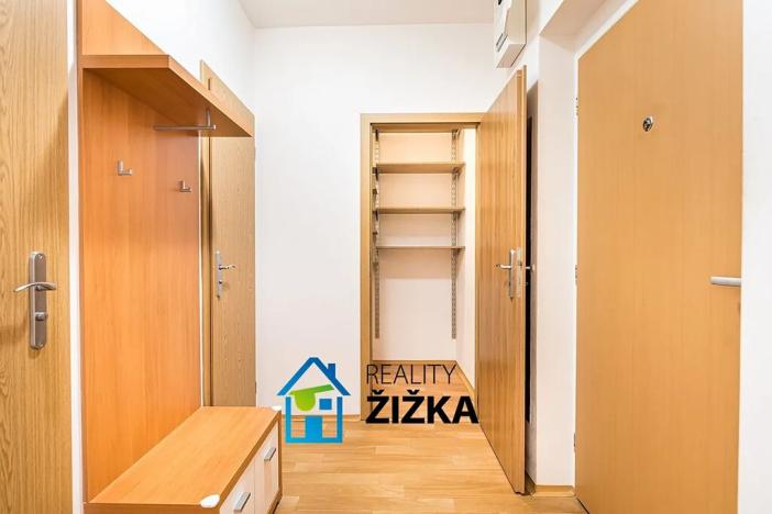 Prodej bytu 2+kk, Brno, Zderadova, 53 m2