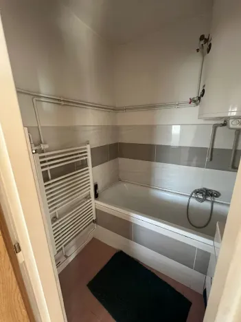 Pronájem bytu 3+1, Katusice, Polní, 90 m2