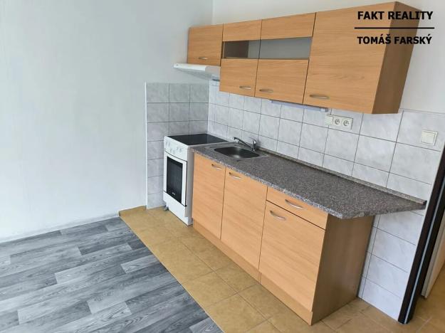 Pronájem bytu 1+kk, Děčín, Želenická, 25 m2
