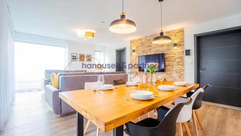 Prodej bytu 4+kk, Volary, 111 m2