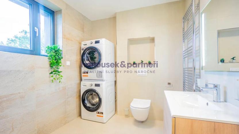 Prodej bytu 4+kk, Volary, 111 m2