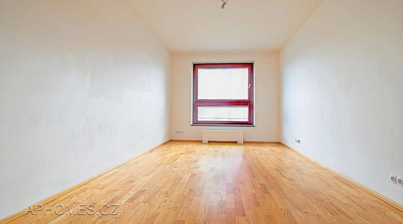 Pronájem bytu 2+kk, Praha - Holešovice, U Uranie, 70 m2