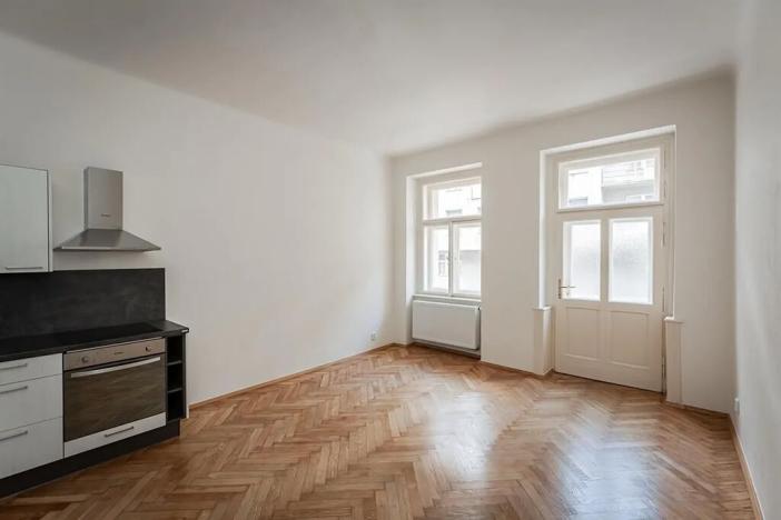 Pronájem bytu 1+kk, Praha - Nové Město, Lípová, 33 m2