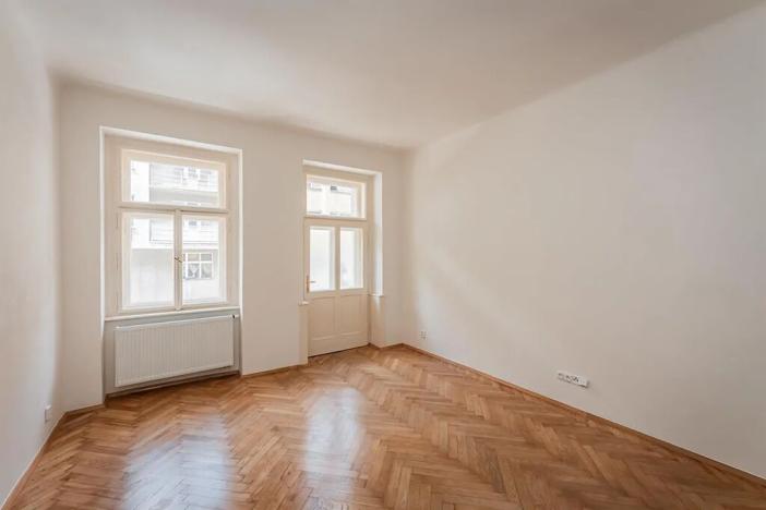Pronájem bytu 1+kk, Praha - Nové Město, Lípová, 33 m2