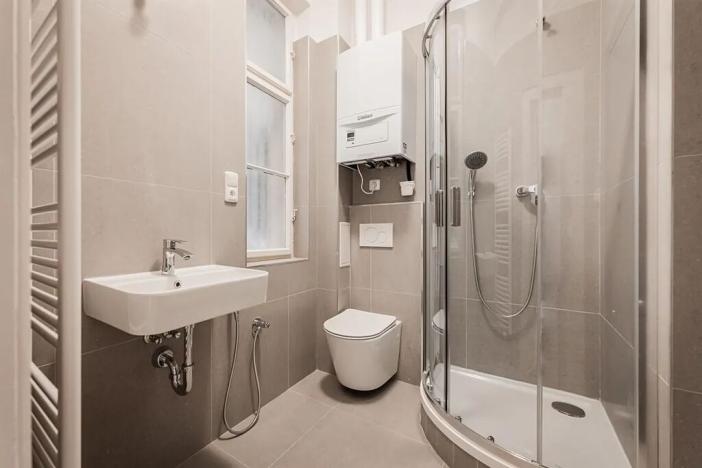 Pronájem bytu 1+kk, Praha - Nové Město, Lípová, 33 m2