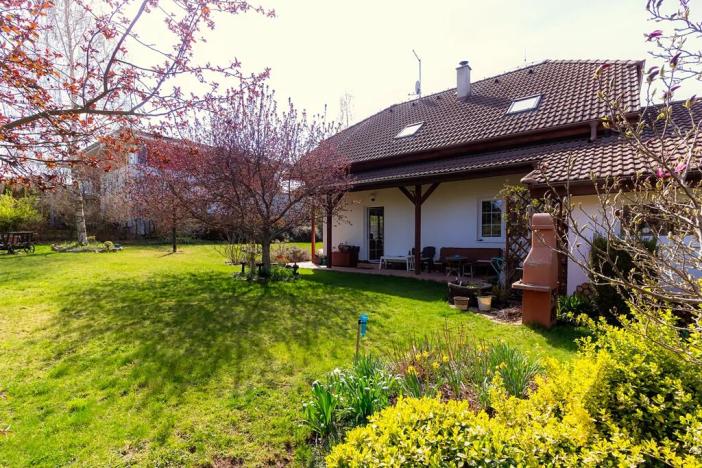 Prodej rodinného domu, Zbuzany, 136 m2