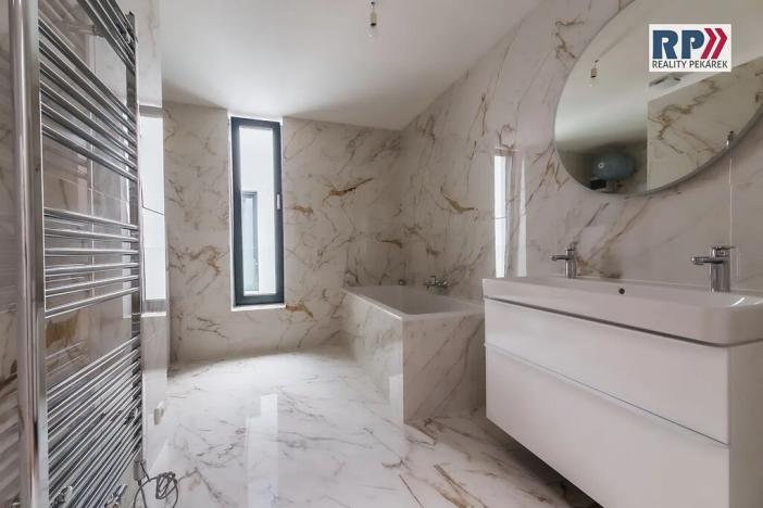 Prodej vily, Praha - Klánovice, U trativodu, 146 m2