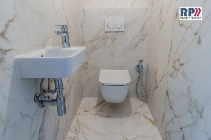 Prodej vily, Praha - Klánovice, U trativodu, 146 m2