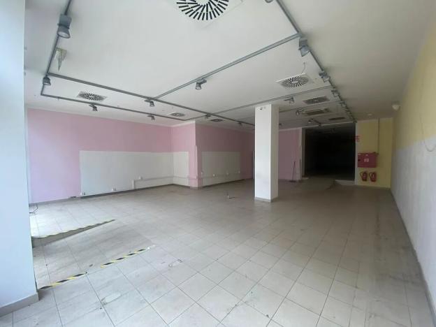 Pronájem obchodního prostoru, Rumburk, Třída 9. května, 300 m2