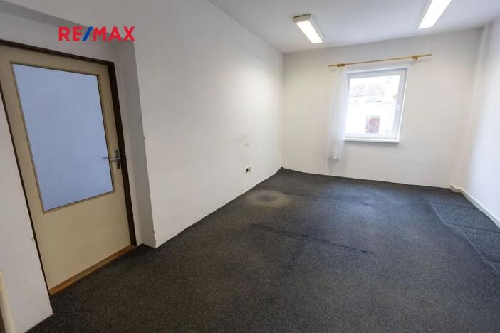 Prodej obchodního prostoru, Město Albrechtice, Míru, 1427 m2