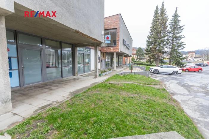 Prodej obchodního prostoru, Město Albrechtice, Míru, 1427 m2