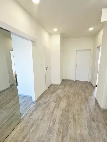 Pronájem bytu 2+1, Praha - Vokovice, Na dlouhém lánu, 139 m2