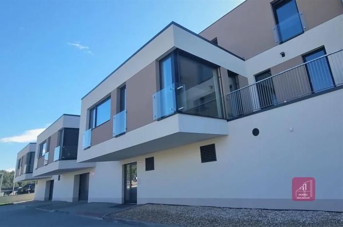 Pronájem bytu 2+kk, Mokrá-Horákov, 55 m2