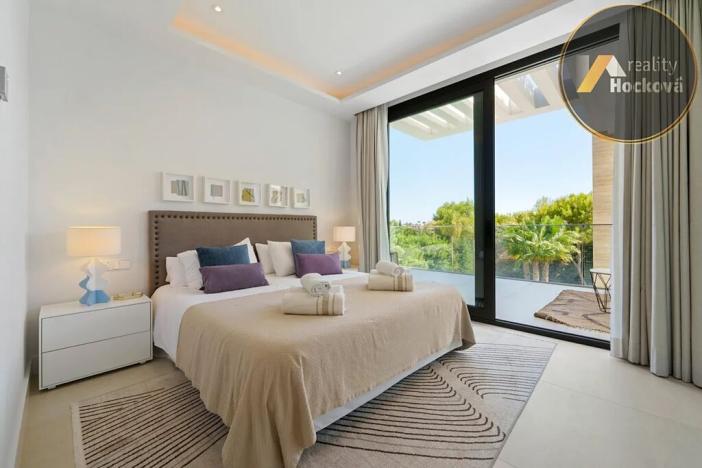 Prodej vily, Marbella, Španělsko, 611 m2