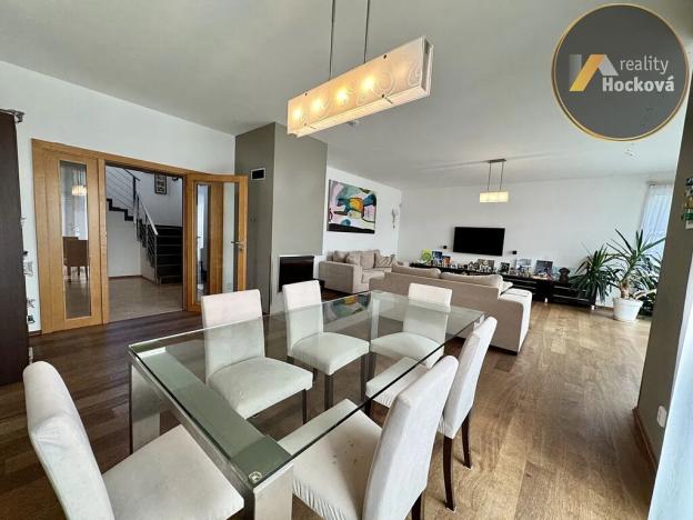 Pronájem rodinného domu, Praha - Lipence, Ke štěrkovně, 333 m2