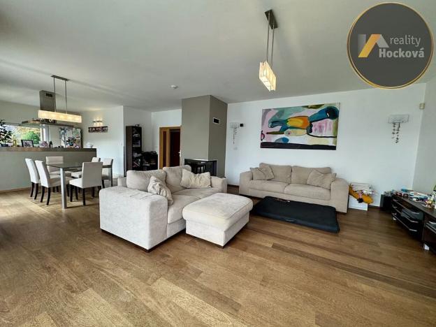 Pronájem rodinného domu, Praha - Lipence, Ke štěrkovně, 333 m2