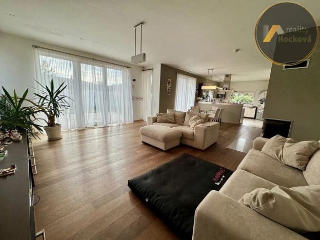 Pronájem rodinného domu, Praha - Lipence, Ke štěrkovně, 333 m2