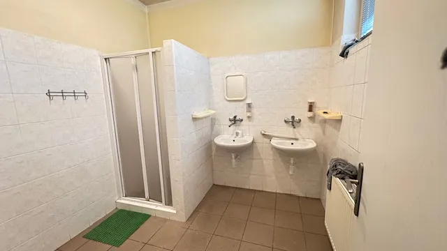 Pronájem výrobních prostor, Holešov, 677 m2