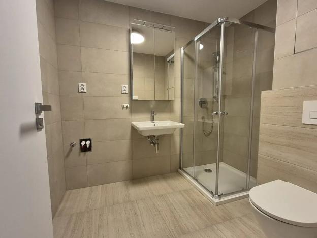 Pronájem bytu 2+kk, Brno, třída Generála Píky, 45 m2