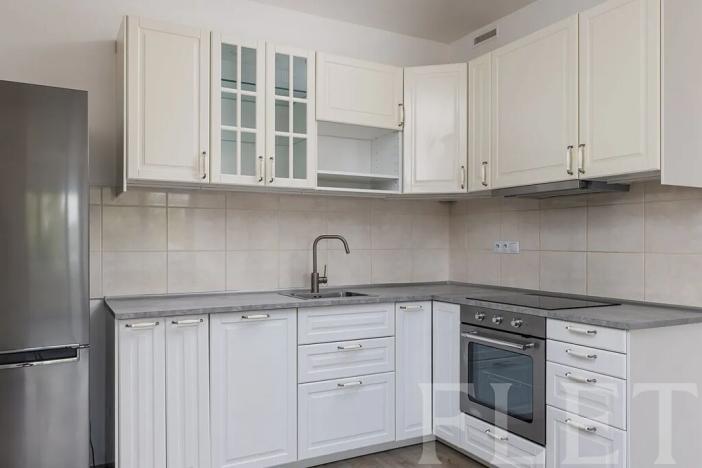 Pronájem bytu 1+kk, Praha - Vršovice, Petrohradská, 41 m2