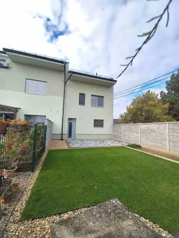 Prodej bytu 4+kk, Přísnotice, Výhon, 151 m2