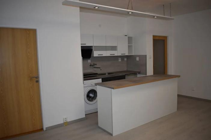 Pronájem bytu 2+kk, Frýdek-Místek, Bavlnářská, 46 m2