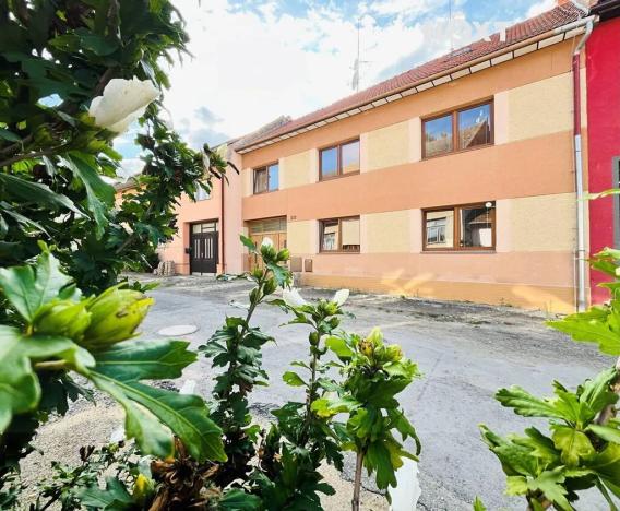 Prodej vícegeneračního domu, Rataje, 177 m2