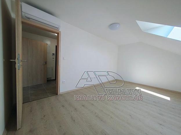 Pronájem bytu 2+kk, České Budějovice, Fráni Šrámka, 59 m2