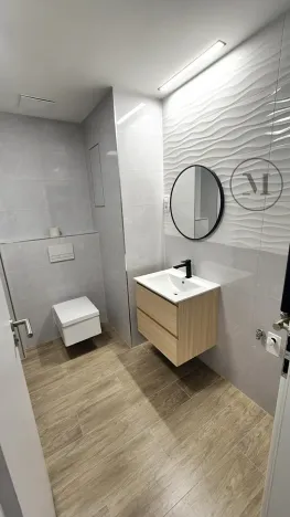 Pronájem bytu 1+kk, České Budějovice, Branišovská, 32 m2
