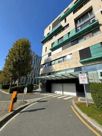 Pronájem bytu 2+kk, Praha - Karlín, Rohanské nábřeží, 57 m2