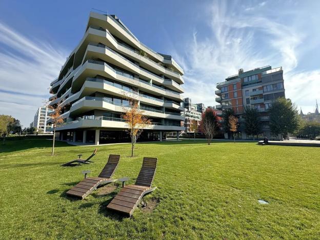 Pronájem bytu 2+kk, Praha - Karlín, Rohanské nábřeží, 57 m2