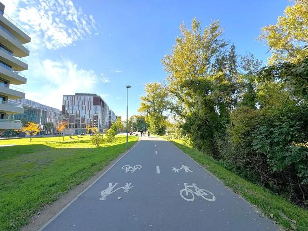 Pronájem bytu 2+kk, Praha - Karlín, Rohanské nábřeží, 57 m2