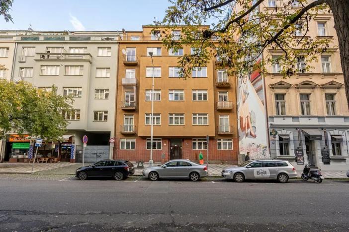 Pronájem bytu 2+1, Praha - Smíchov, Stroupežnického, 63 m2