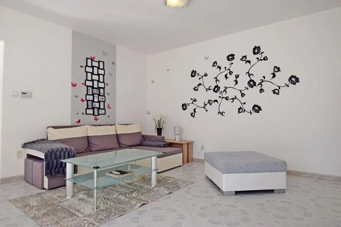 Pronájem rodinného domu, Praha - Stodůlky, Pod viaduktem, 380 m2