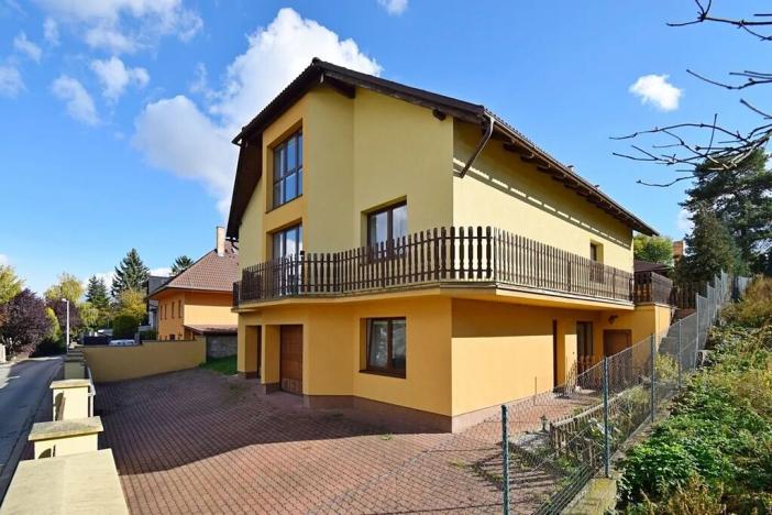 Pronájem rodinného domu, Praha - Stodůlky, Pod viaduktem, 380 m2