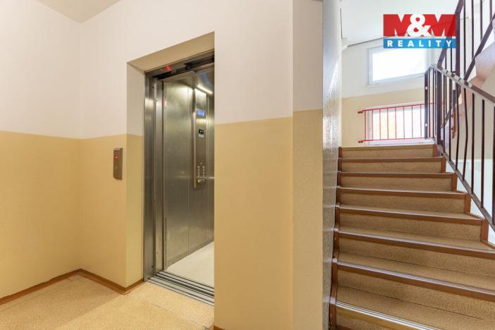 Prodej bytu 3+1, Praha - Troja, Svídnická, 68 m2