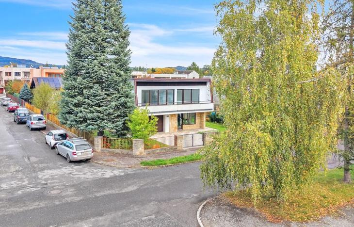 Pronájem rodinného domu, Jičín, J. Š. Kubína, 204 m2