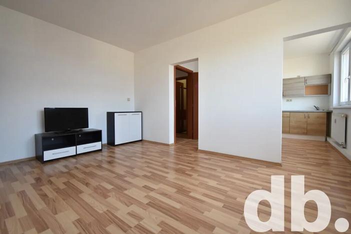 Prodej bytu 1+1, Karlovy Vary, Dubová, 32 m2