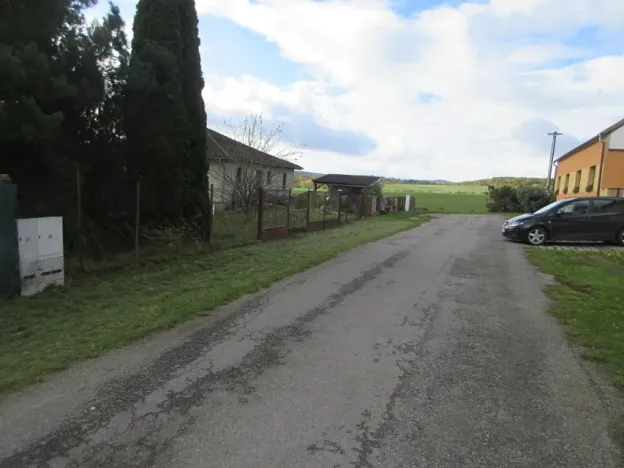 Prodej pozemku pro bydlení, Skály, 1000 m2