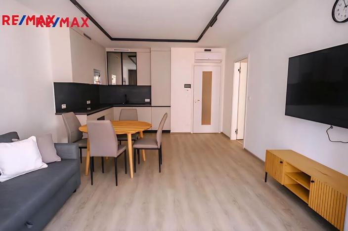 Pronájem bytu 2+kk, Praha - Libeň, Kotlaska, 59 m2