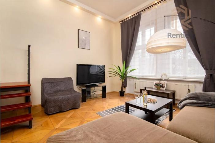 Pronájem bytu 1+kk, Praha - Smíchov, Na Valentince, 48 m2