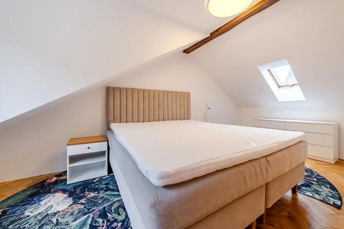 Pronájem bytu 3+kk, Praha - Karlín, Pernerova, 100 m2