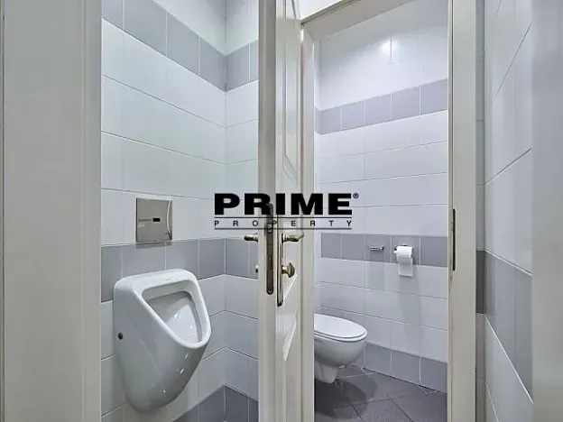 Pronájem kanceláře, Praha - Nové Město, Soukenická, 212 m2