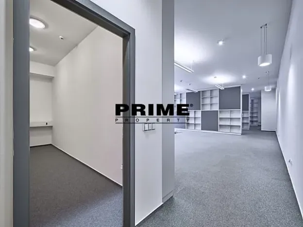 Pronájem kanceláře, Praha - Nové Město, Soukenická, 260 m2